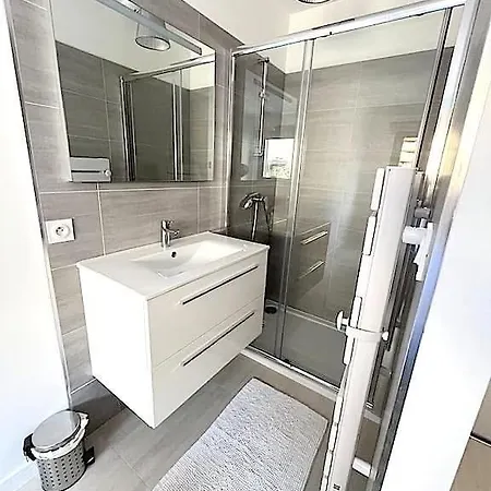 3 Holiday home Favone