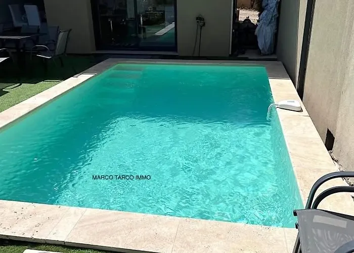 بيت للعطل 3 *